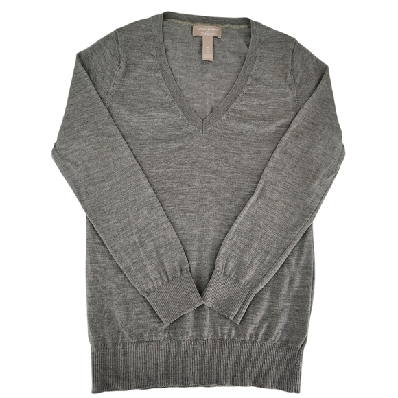 BANANA REPUBLIC gray extra-fine merino wool V-neck sweater medium - Picture 2 of 12